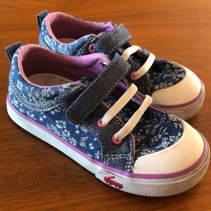 See Kai Run Kristin sneaker